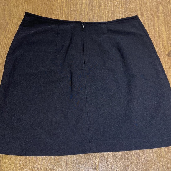 Black Siren Mini Skirt - Picture 3 of 4